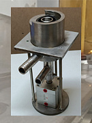Моющий фитинг с пневмоцилиндром 